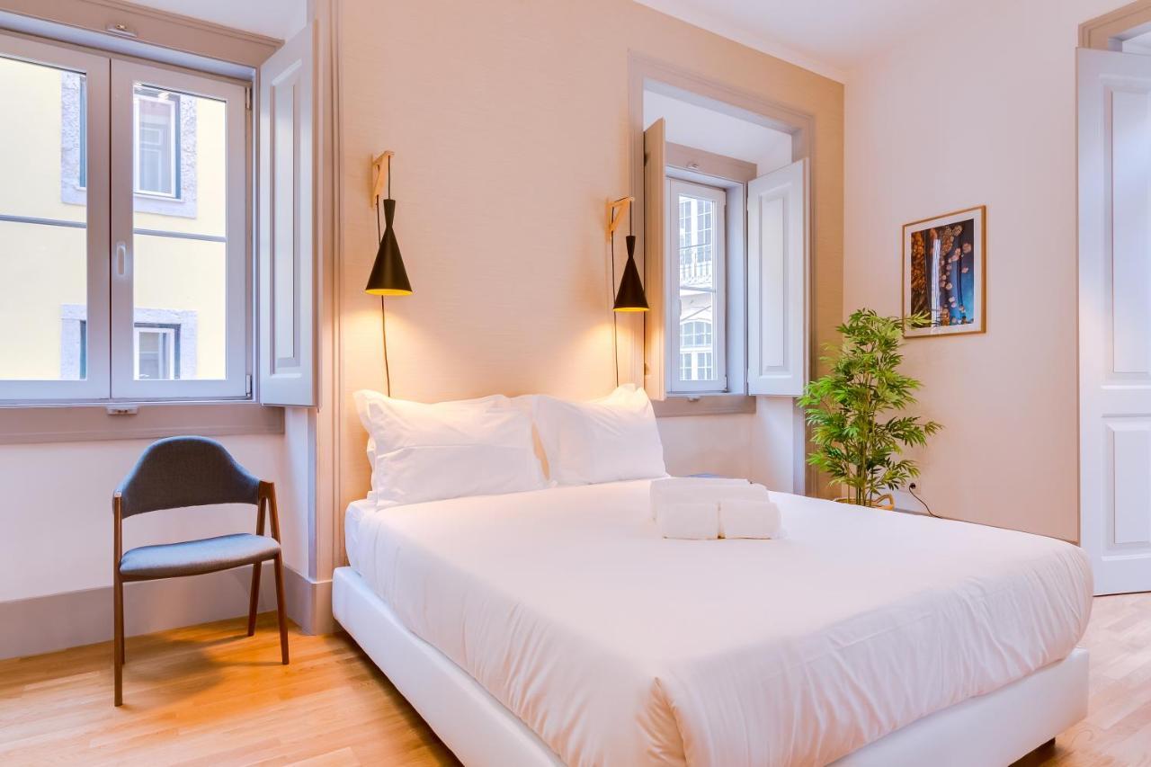 Poiais By Lisbon Inside Out Apartment Exterior photo